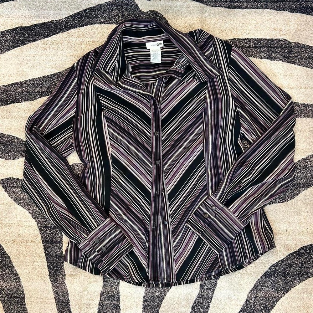 chic button up